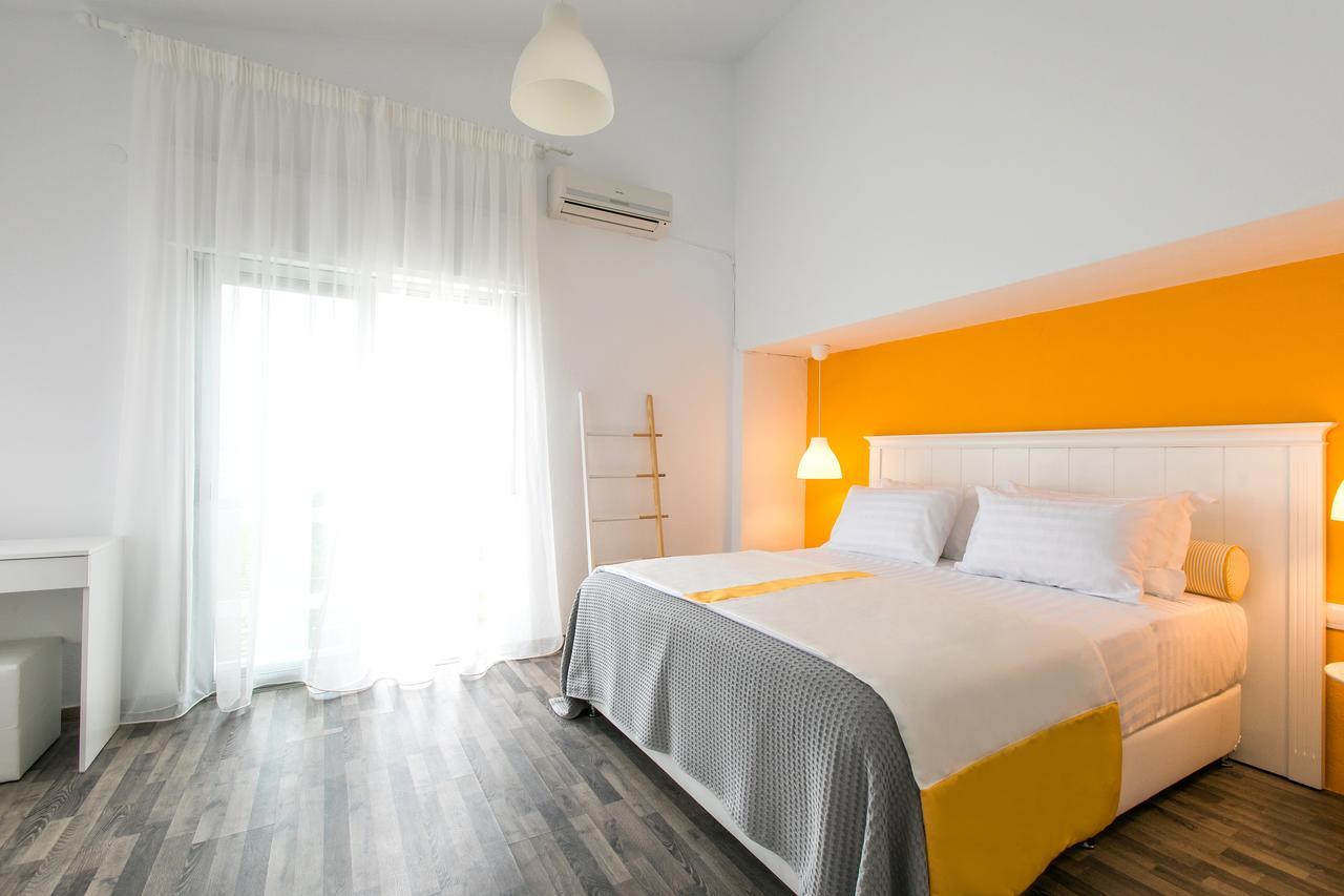 Hestia Beachfront Villa Полихроно Экстерьер фото