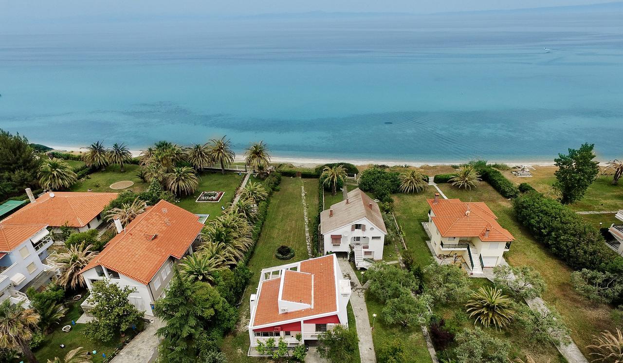 Hestia Beachfront Villa Полихроно Экстерьер фото